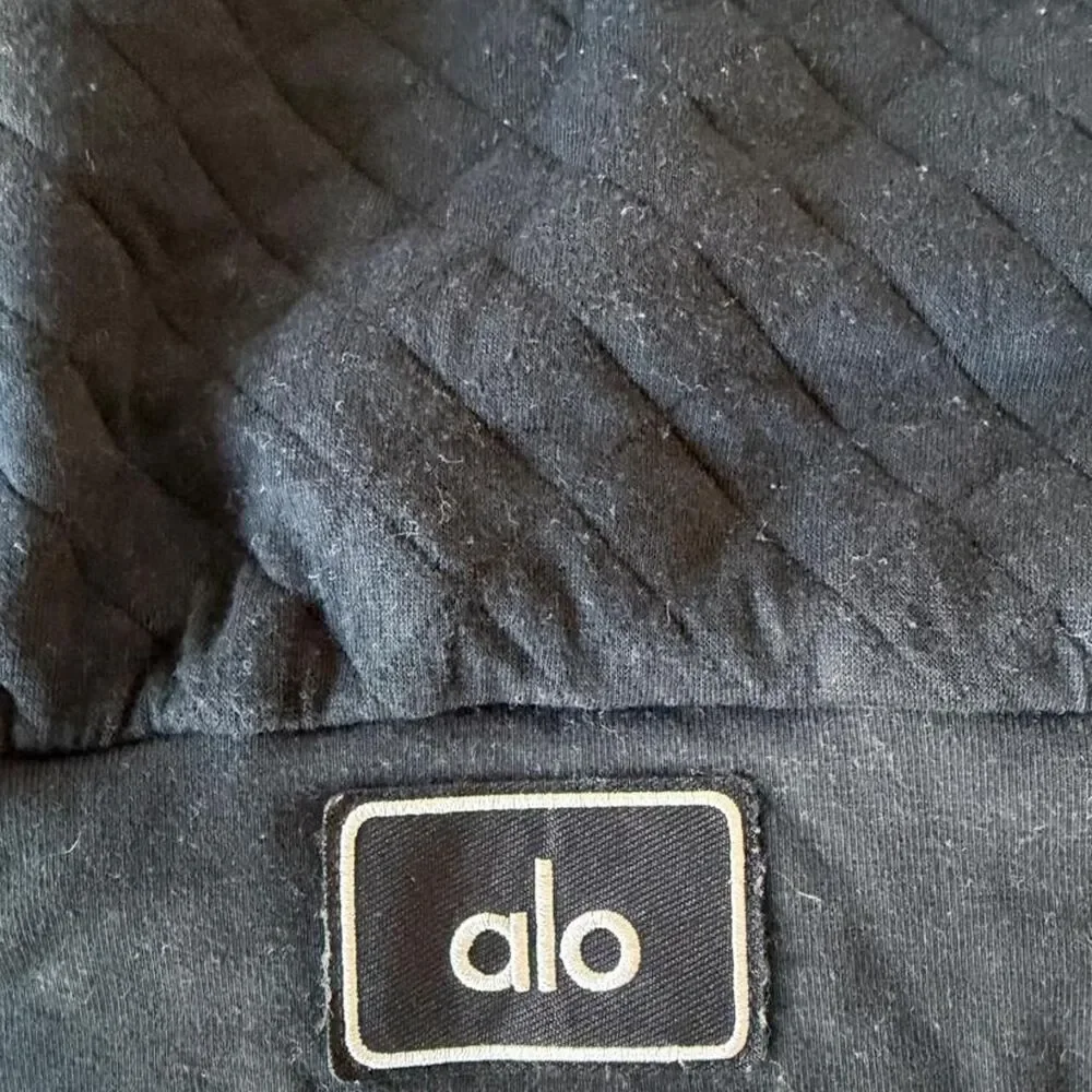 ALO Quilted Cropped Arena Hoodie Black Size XS